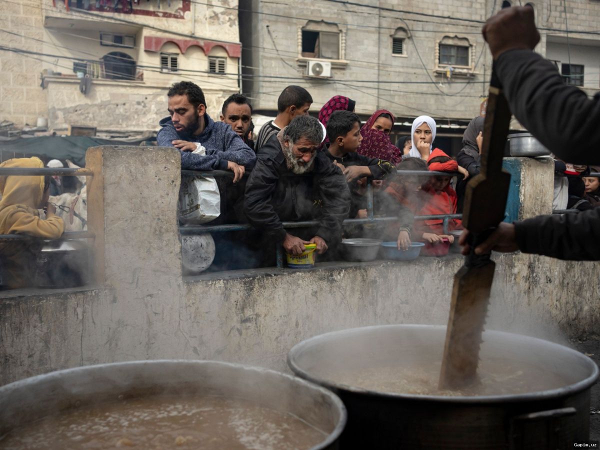 🔥💨 Gaza Residents Forced to Cook Over Open Fires: Deepening Fuel and Gas Crisis