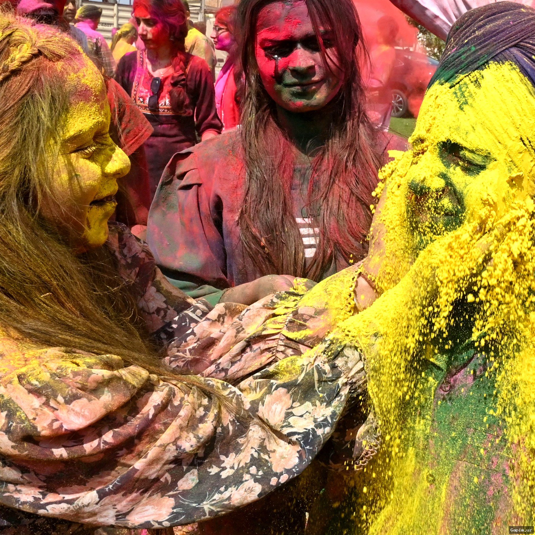 ⚓️💥 После праздника Холи: Индия встревожена последствиями войны с Ираном