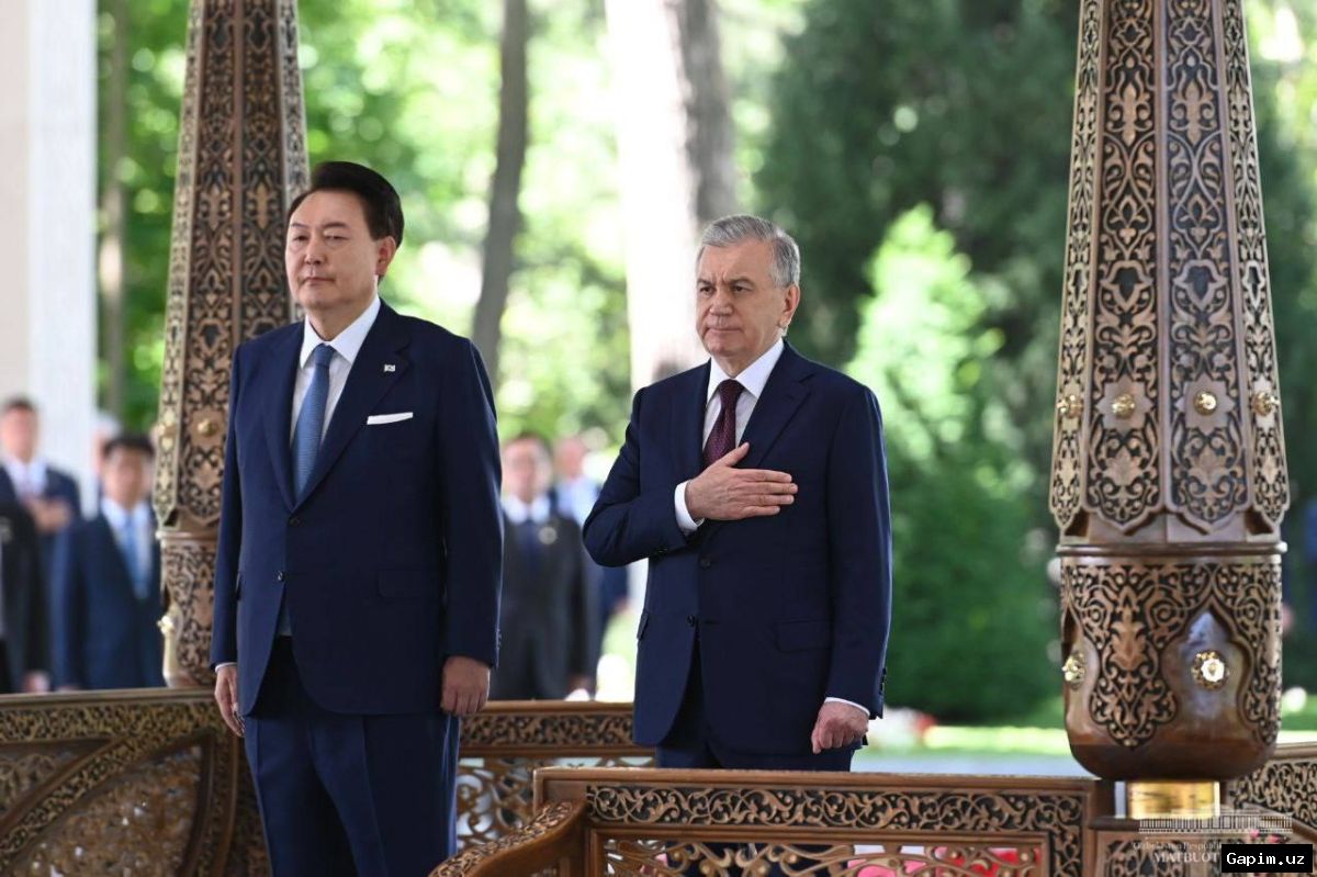 🌏🤝 President Mirziyoyev meets South Korean and Japanese delegations at ADB meeting in Samarkand