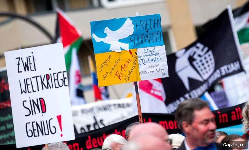 ⚖️🕊️ Germany's Easter Peace Marches: Reintroduction of Conscription and Wars Fuel Anxiety