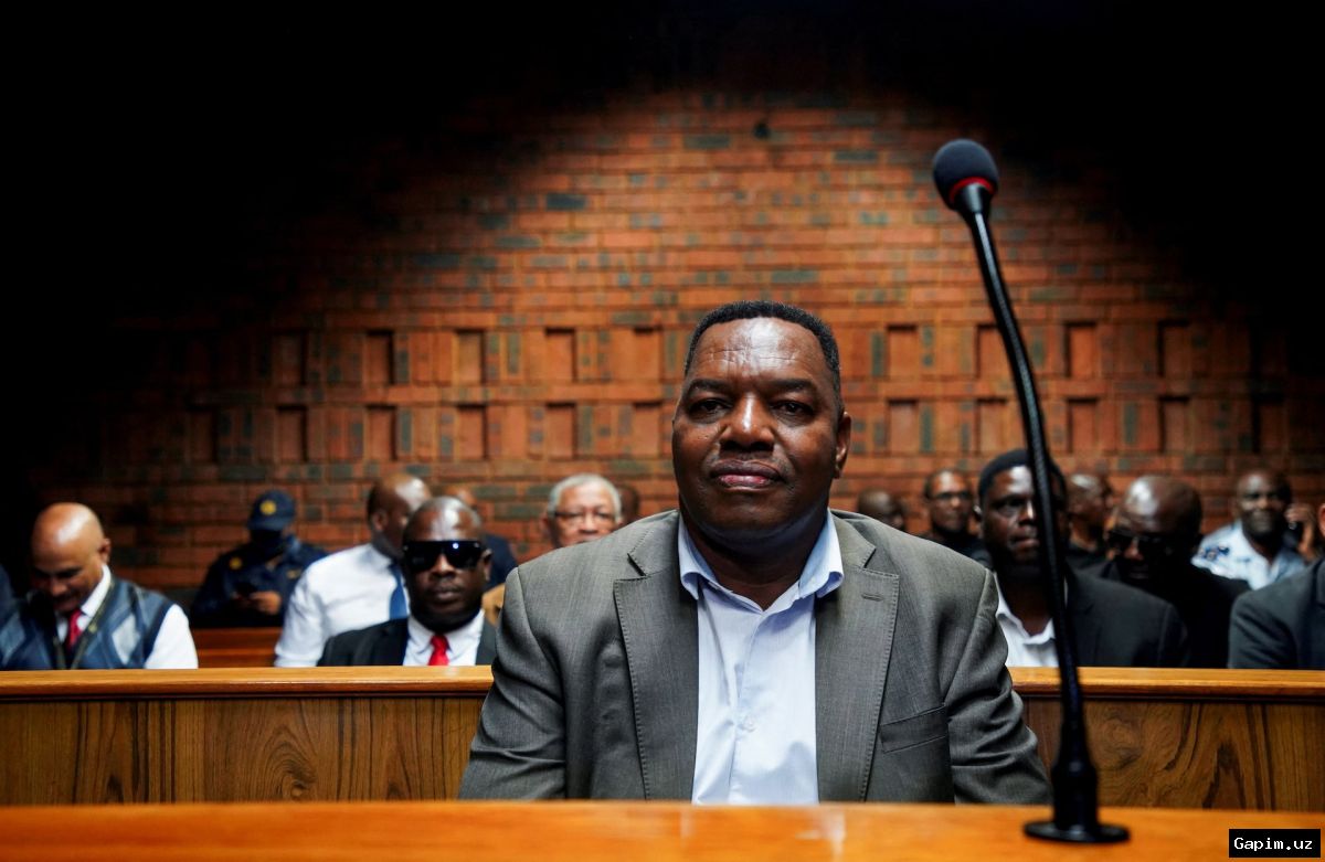 🔒⚖️ Janubiy Afrika Respublikasi politsiya boshlig‘i korrupsiya ayblovlari bilan ishdan olindi