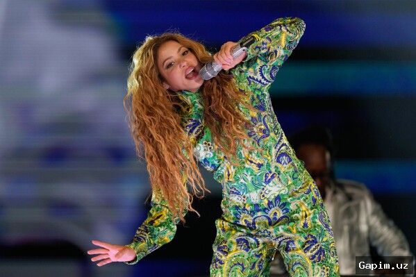 🎤🌊 Shakira Rio-de-Janeirodagi Kopakabana sohilida 2 million muxlis oldida chiqish qildi