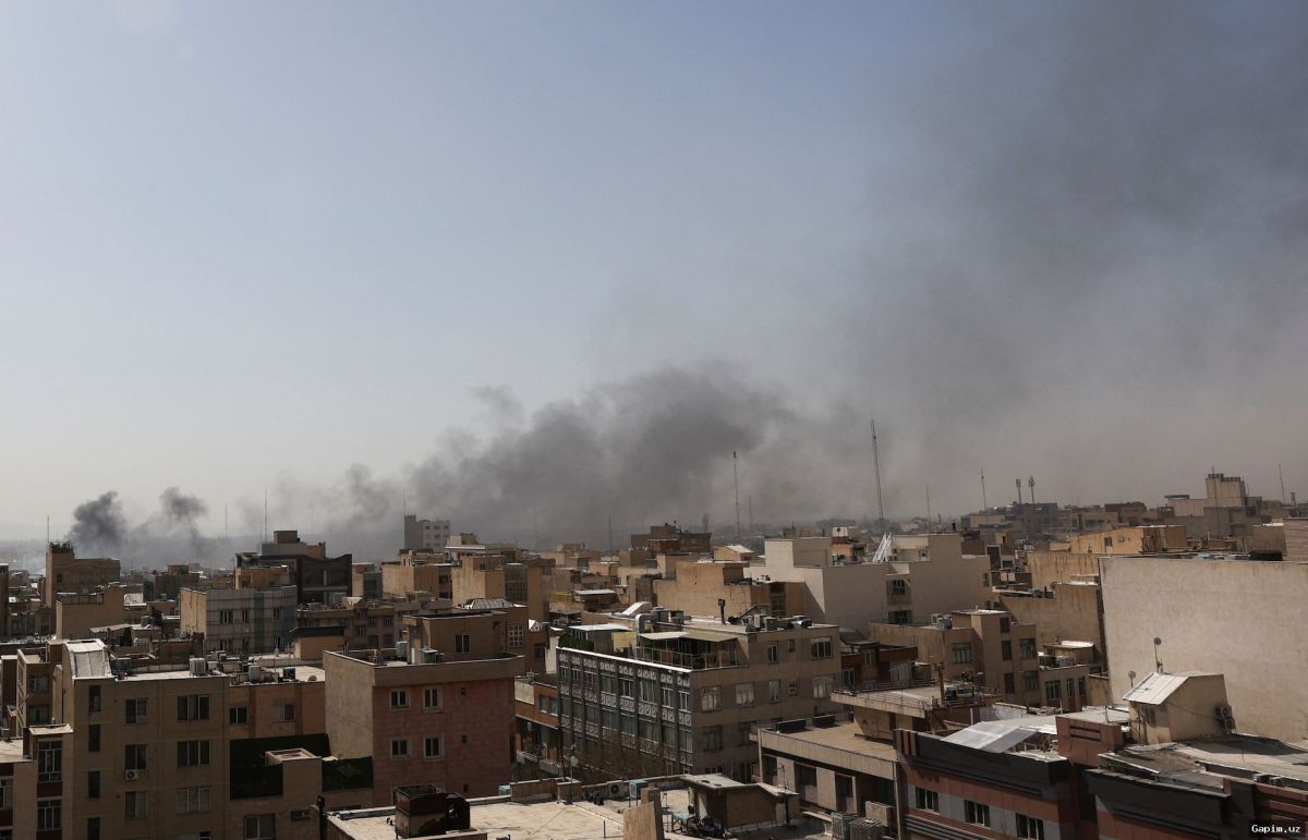 🛩️💥 Tehran Residents Endure Fear of War and Repression