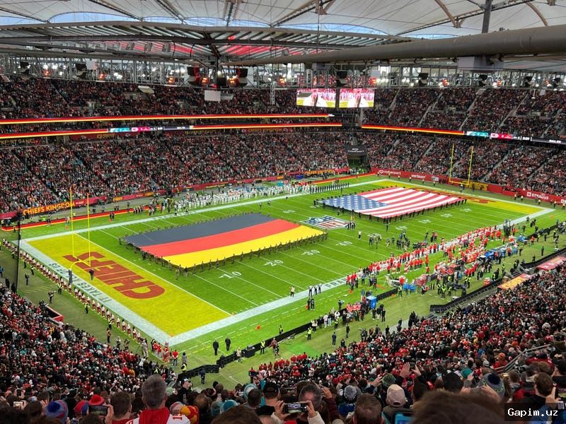 ⚽️🇺🇸 German Football Fans Divided Over Travel to US for World Cup