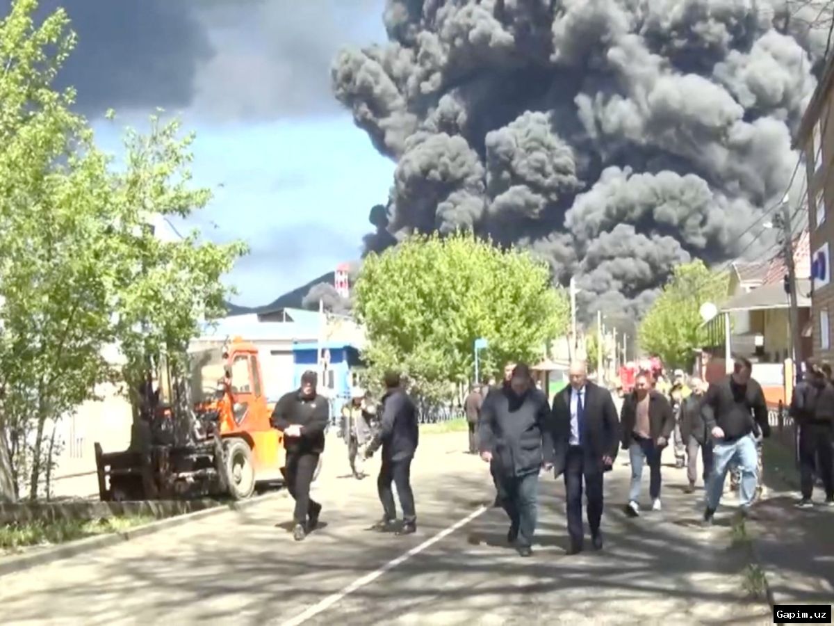 🌍🔥 Rossiyaning janubiy qismida yirik ekologik falokat: neft to‘kilishi va hokimiyatning jimjitligi