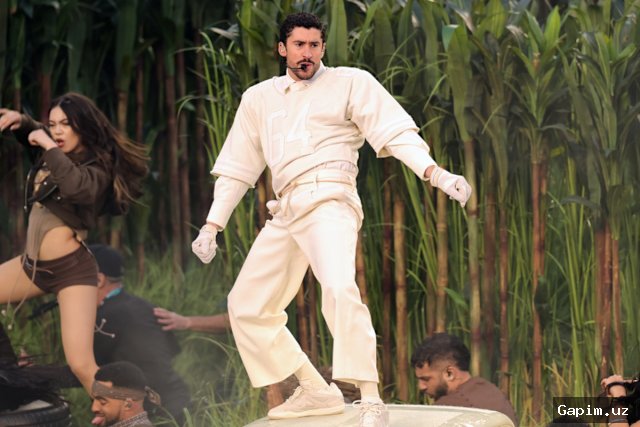 Почему выступление Bad Bunny на Суперкубке вызвало резонанс?