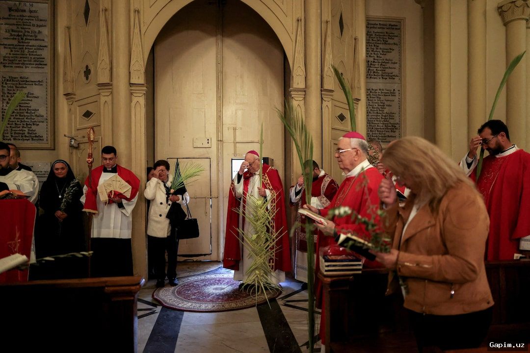 🕍🚫 Israeli Police Block Palm Sunday Mass at Jerusalem’s Church of the Holy Sepulchre