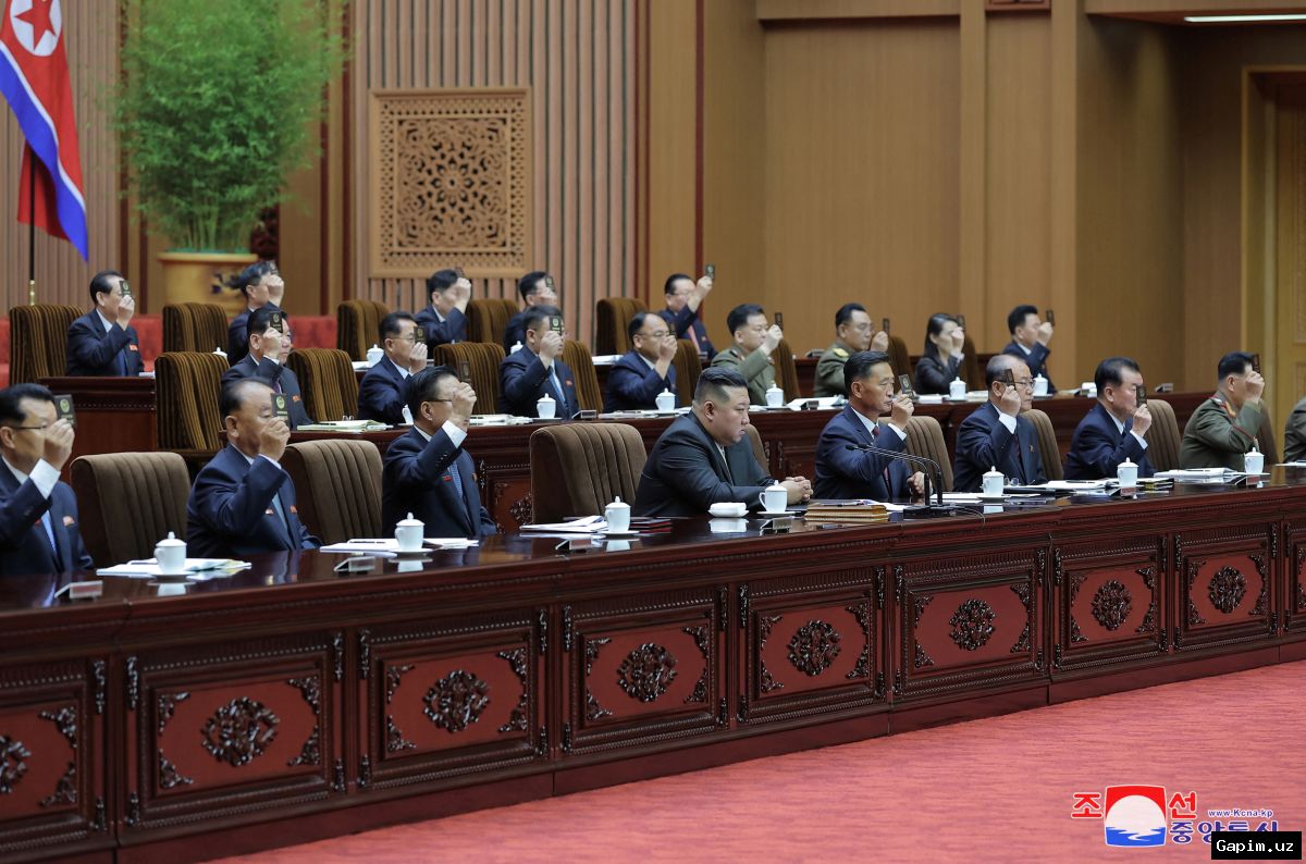 🇰🇵📜 North Korea Amends Constitution: Designates Border with South Korea, Removes Reunification Clauses