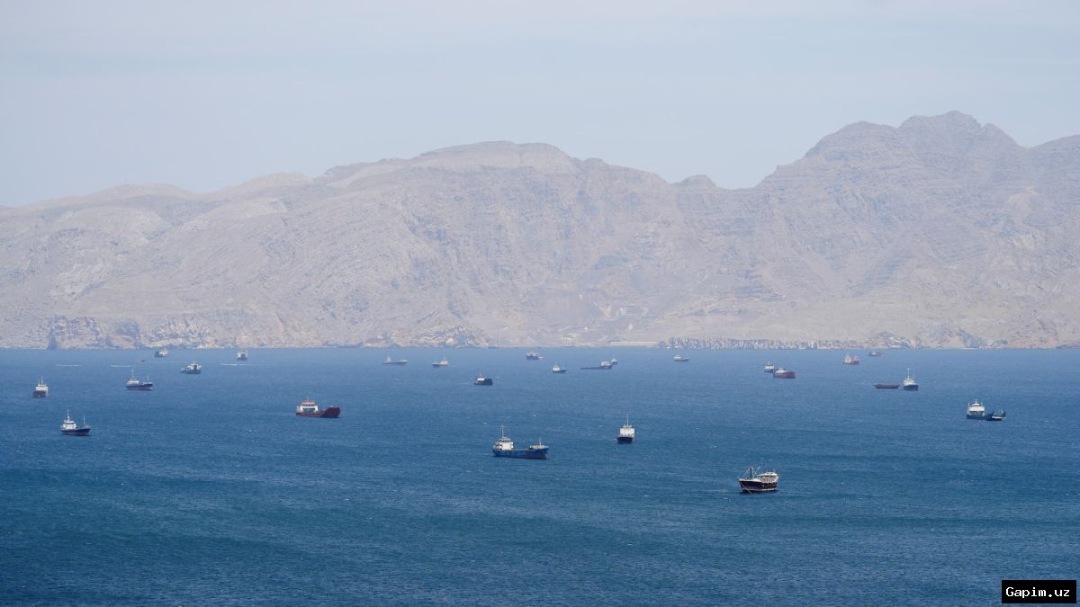 ⚓️🌍 Can Trump's 'Project Freedom' Unblock the Strait of Hormuz?