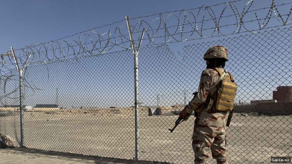 Pakistan-Afghanistan tensions escalate with cross-border strikes