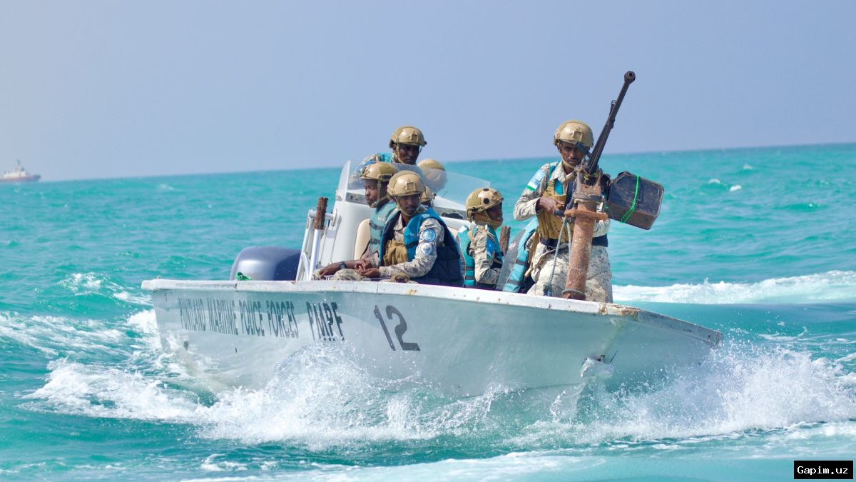 🏴‍☠️🚢 Сомалийские пираты захватили грузовое судно
