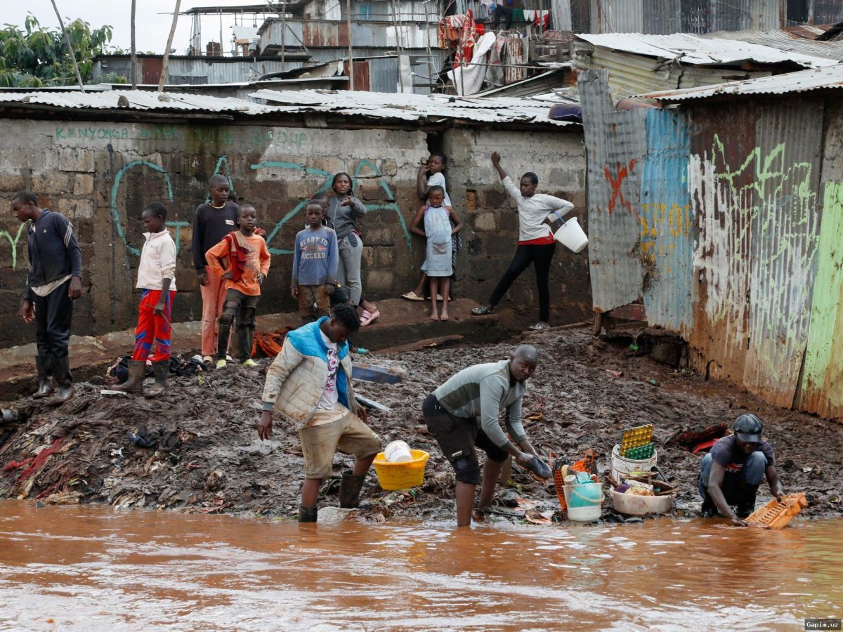 🌧️💔 Floods Kill at Least 42 in Kenya, Highlighting Climate Crisis in East Africa