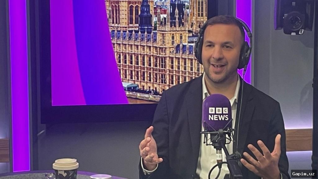🌿🗳️ UK Green Party leader Zack Polanski eyes breakthrough in local elections