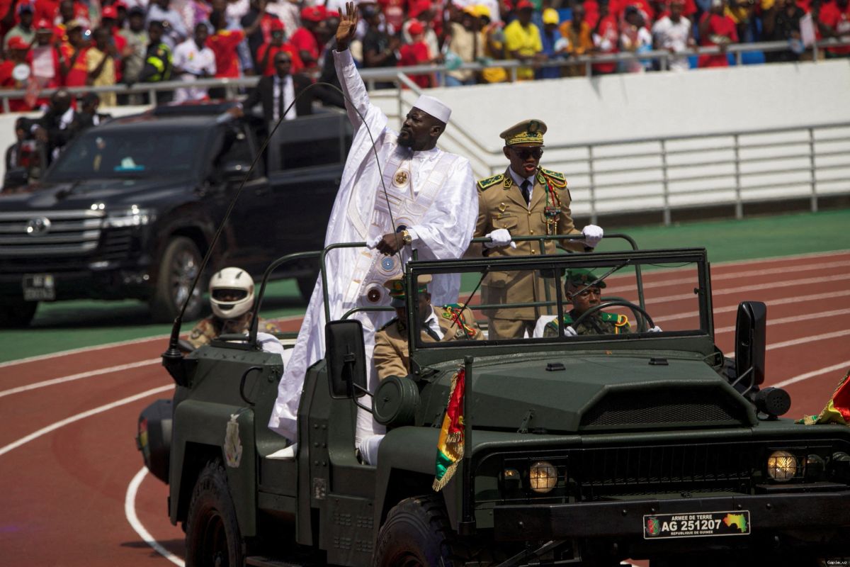 🚫🗳️ Guinea Dissolves 40 Political Parties, Opposition Leader Calls for 'Direct Resistance'