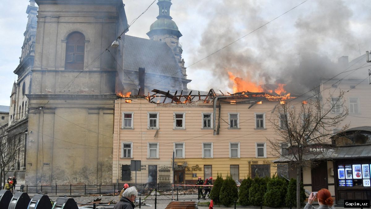 💥🏛️ Rossiyaning Lvividagi hujumi: Jahon merosi ob’yektlari zararlandi