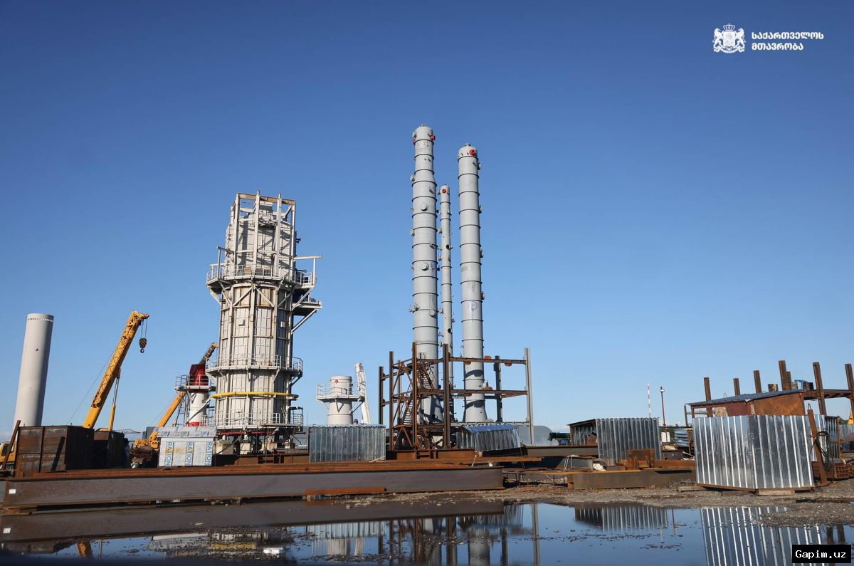 ⚛️🛢️ Georgia's Sole Oil Refinery to Abandon Russian Crude