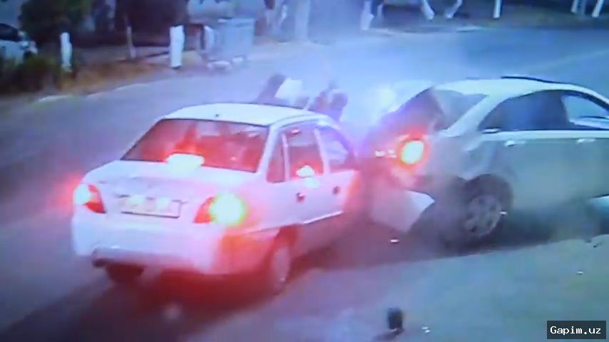 🚗💥 Samarkand: Police officer killed in high-speed crash between Lacetti and Nexia-3