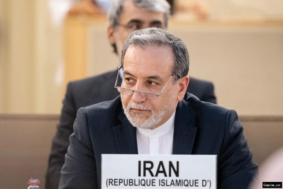 🌍✈️ Глава МИД Ирана Арагчи вылетел в Исламабад, Маскат и Москву