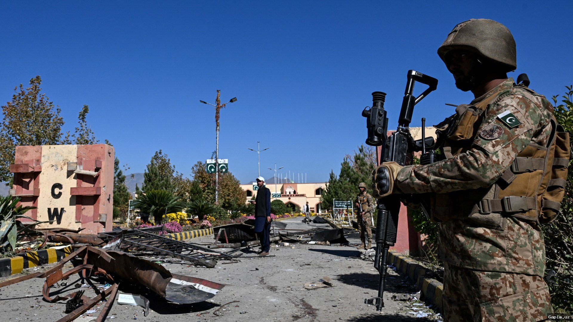 🚨🏘️ Столкновения на границе Афганистана и Пакистана вынудили 66 тысяч человек покинуть свои дома