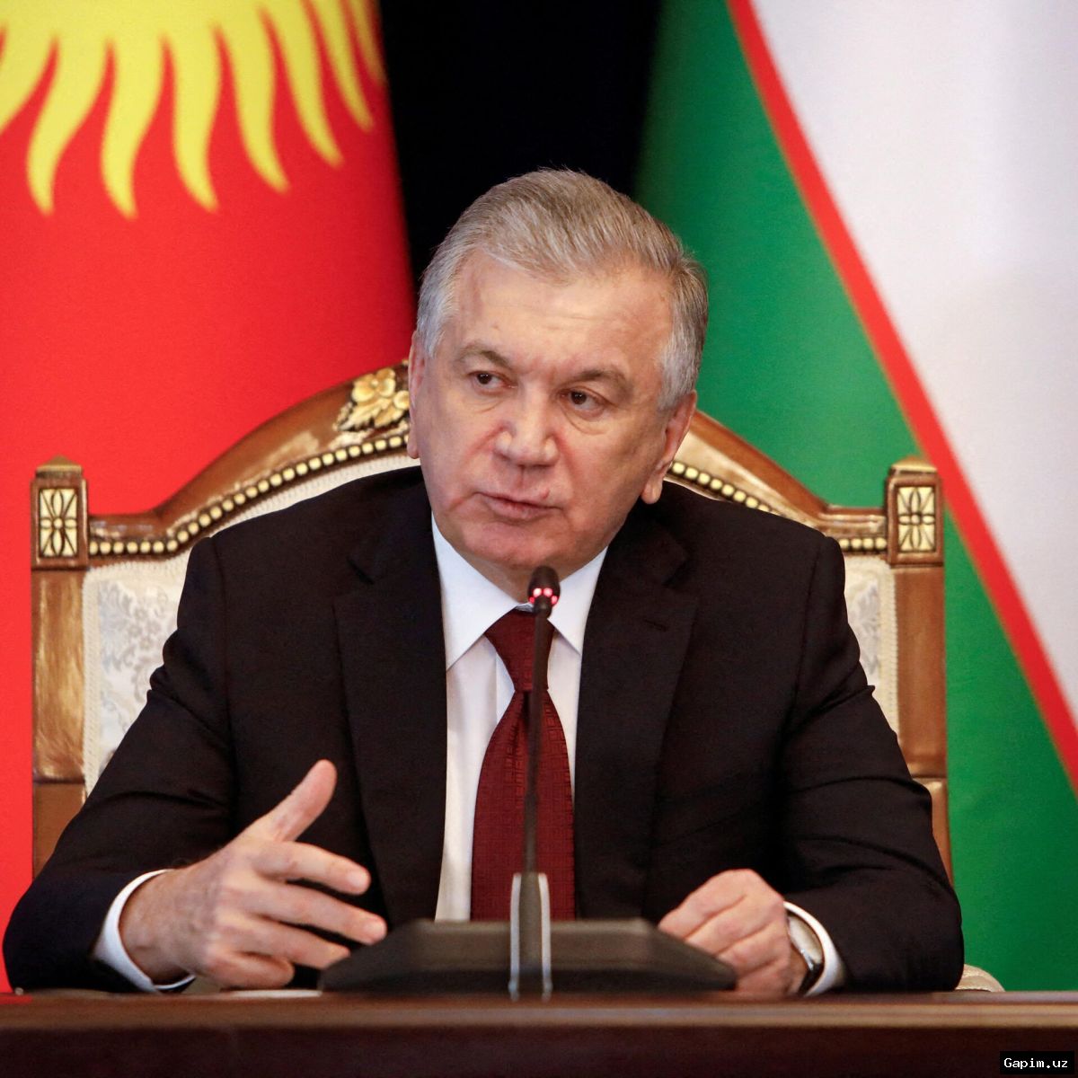 🏢📜 Uzbekistan President Orders Simplification of Signage and Advertising Rules for Businesses