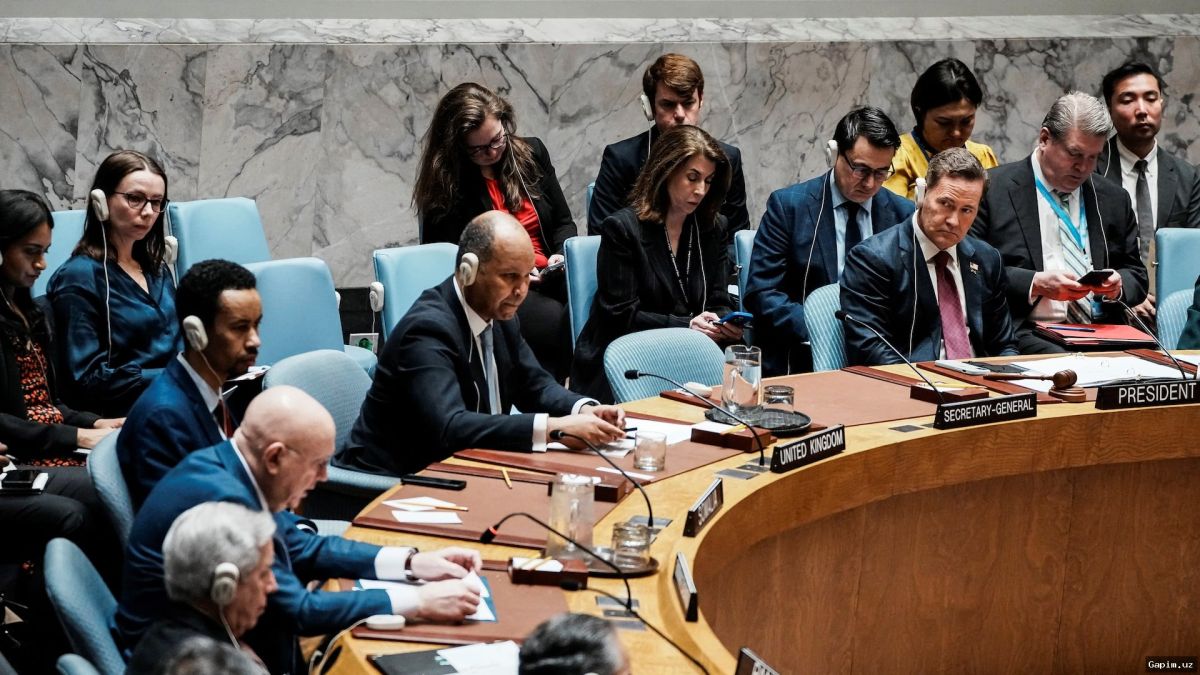 ⚔️🛢️ Trump Ramps Up Pressure on Europe to Guard Strait of Hormuz as Russia Capitalizes on Energy Price Surge