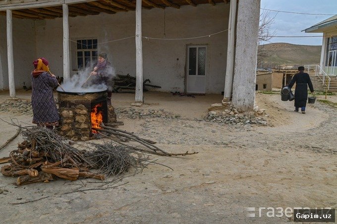 🌾🎨 В галерее Human House прошла церемония приготовления сумаляка к Наврузу