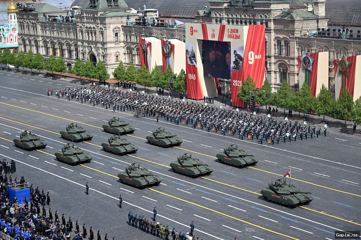 🎖️🇷🇺 Путин на параде Победы в Москве похвалил российских военных на Украине и обвинил НАТО