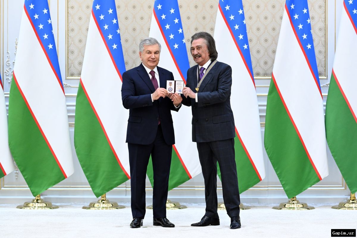 🎤🏅 Фаррух Закиров награжден казахстанским орденом «Достык» II степени