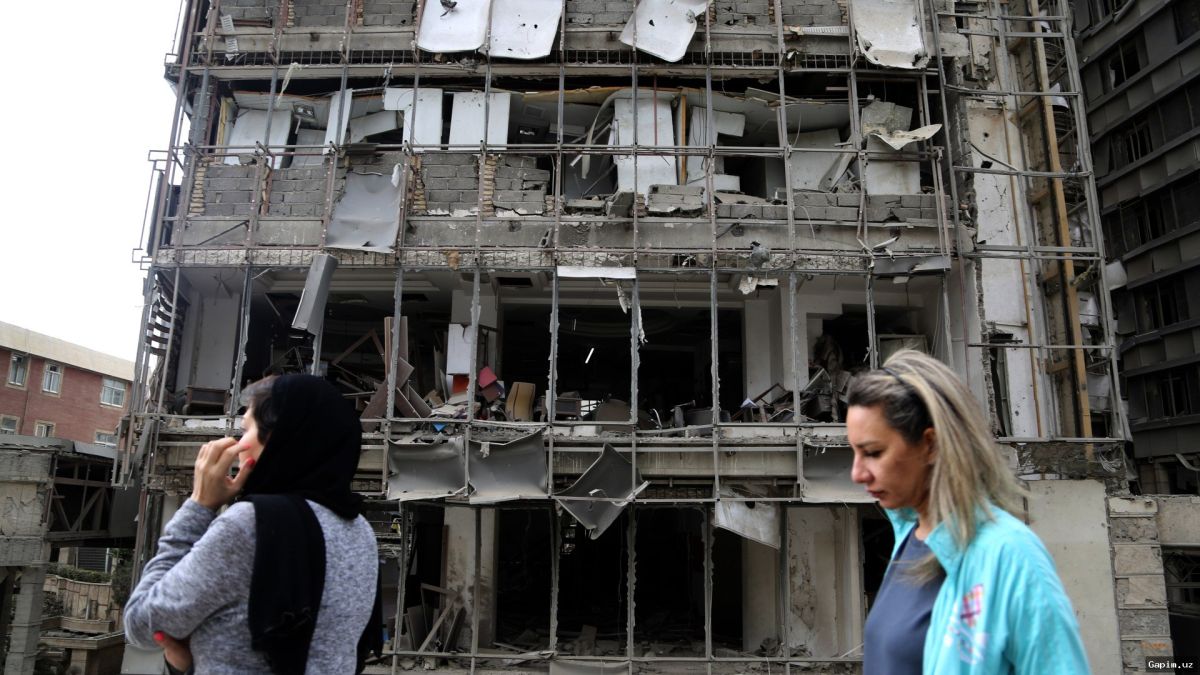 💥🏫 US-Israeli Strikes Target Tehran School, Raising War Crime Allegations