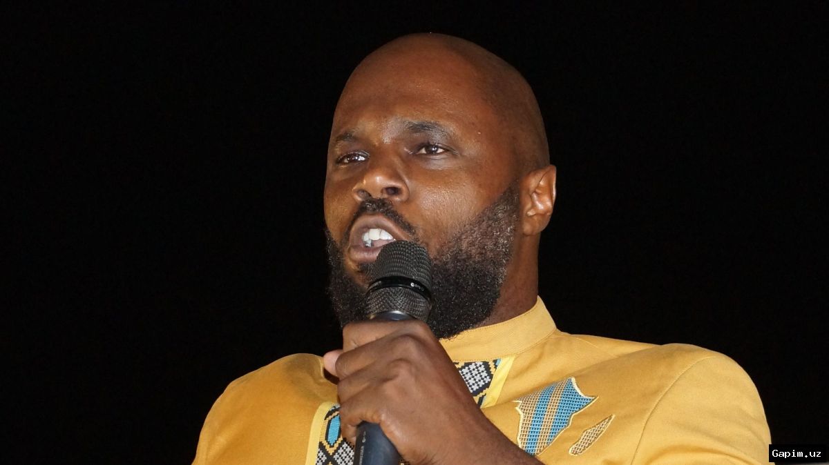 🔒🌍 Полиция ЮАР задержала «разыскиваемого беглеца» — французско-бенинского активиста Кеми Себа