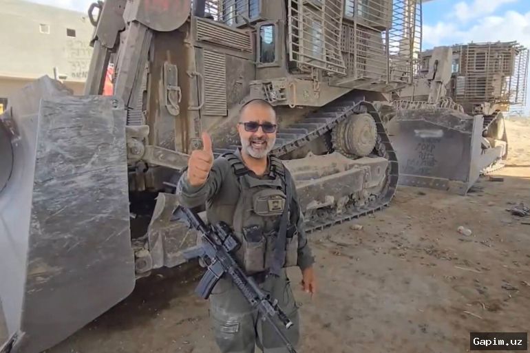 ⚖️🔥 Раввин, обвиняемый в военных преступлениях, удостоился чести зажечь факел на церемонии Дня независимости Израиля