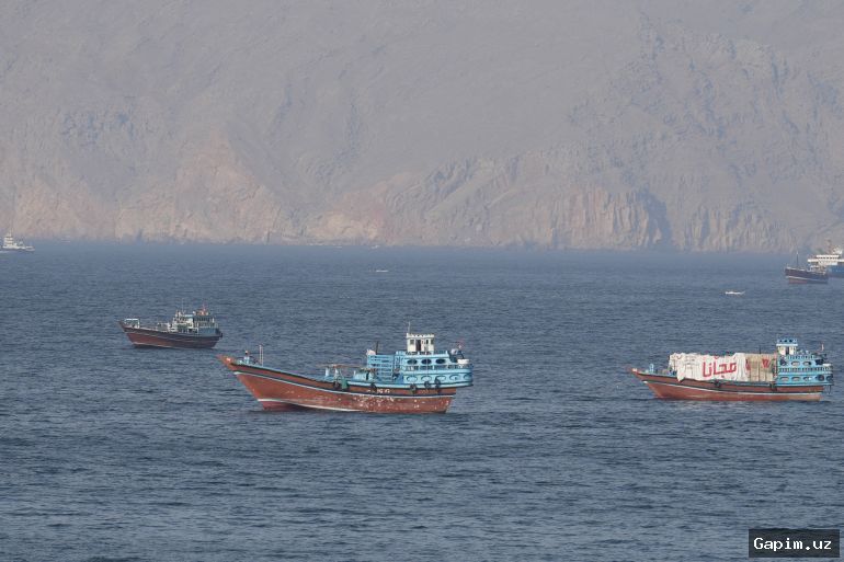 ⚓️💥 Strait of Hormuz Standoff: US-Iran Tensions Threaten Global Energy Crisis