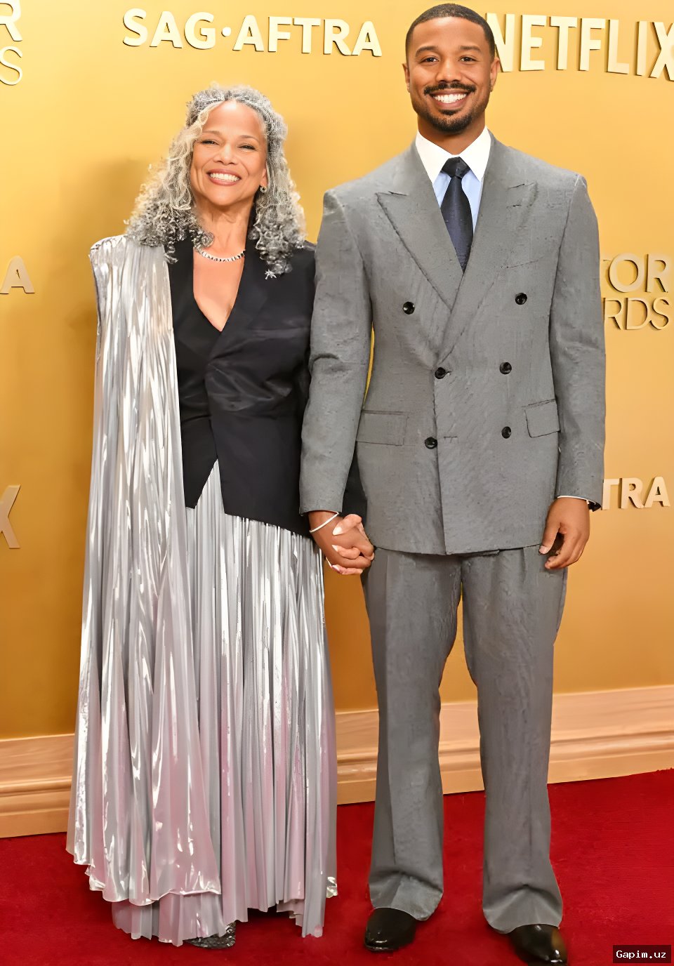 Премия актёров: Красная дорожка в фотографиях