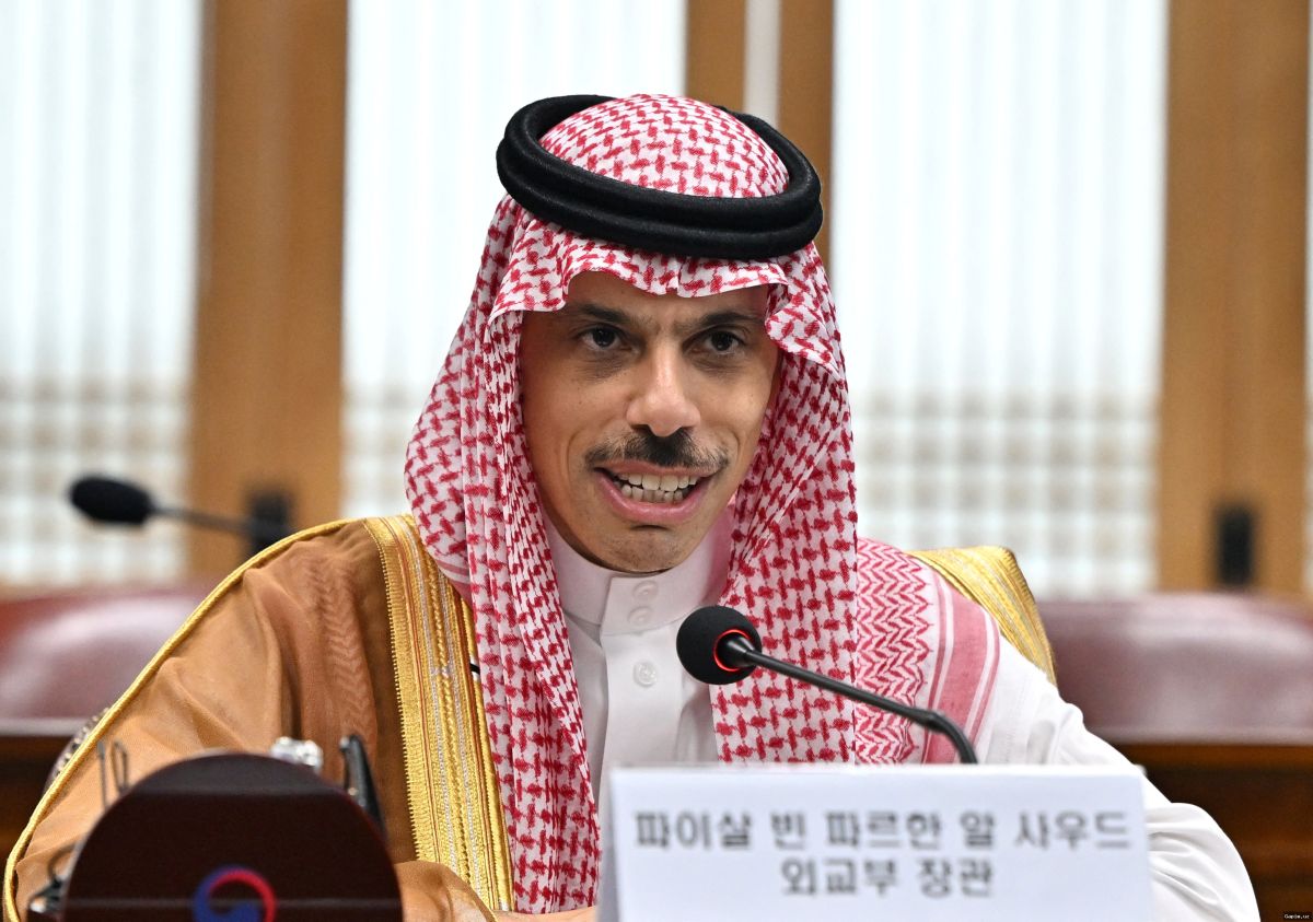 ⚔️💥 Saudi Foreign Minister Warns Iran Over Attacks, Calls for Strategy Recalculation