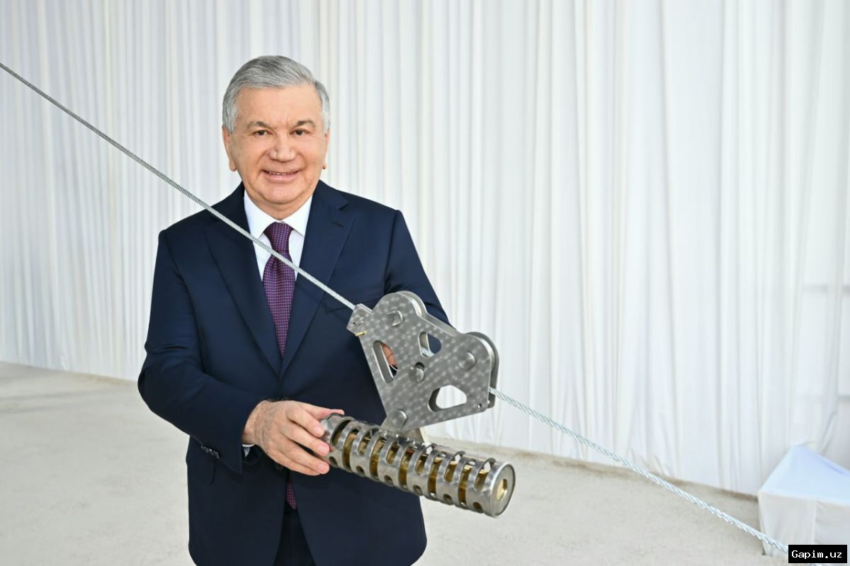 🌱☀️ Prezident Mirziyoyev Farg‘onada agrovotaltika majmuasi bilan tanishdi