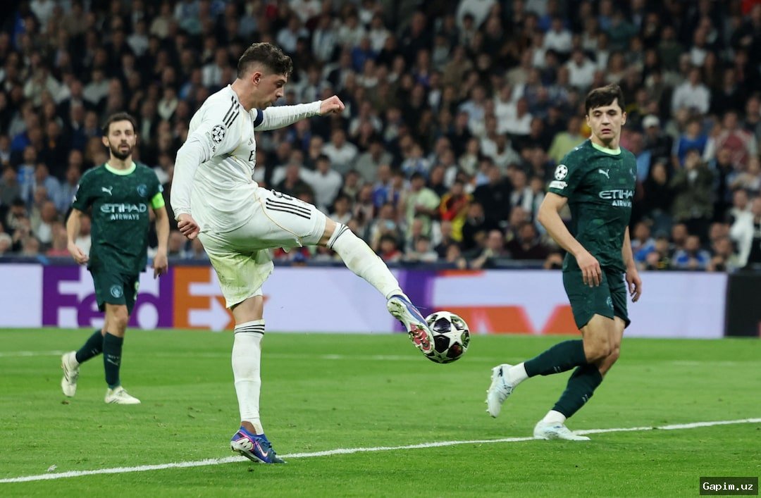 ⚽️🔥 Valverde Hat-Trick Leads Real Madrid to Commanding Win Over Manchester City