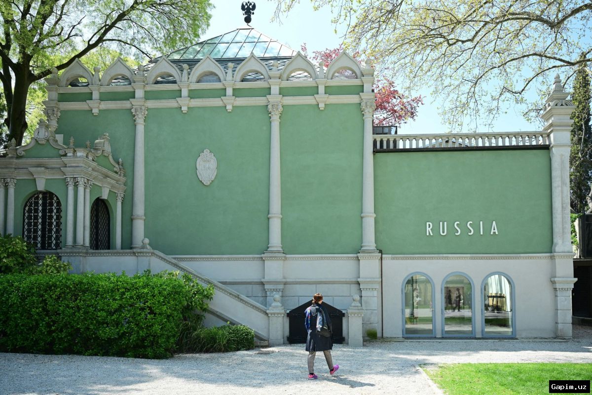 🎨⚖️ Venetsiya Biennalesida siyosiy mojarolar: Rossiya, Isroil va AQSh ishtiroki bahs-munozaralarni keltirib chiqardi