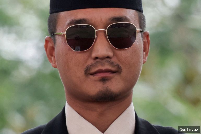 🏛️📉 Министр внутренних дел Непала ушел в отставку на фоне вопросов о своих инвестициях