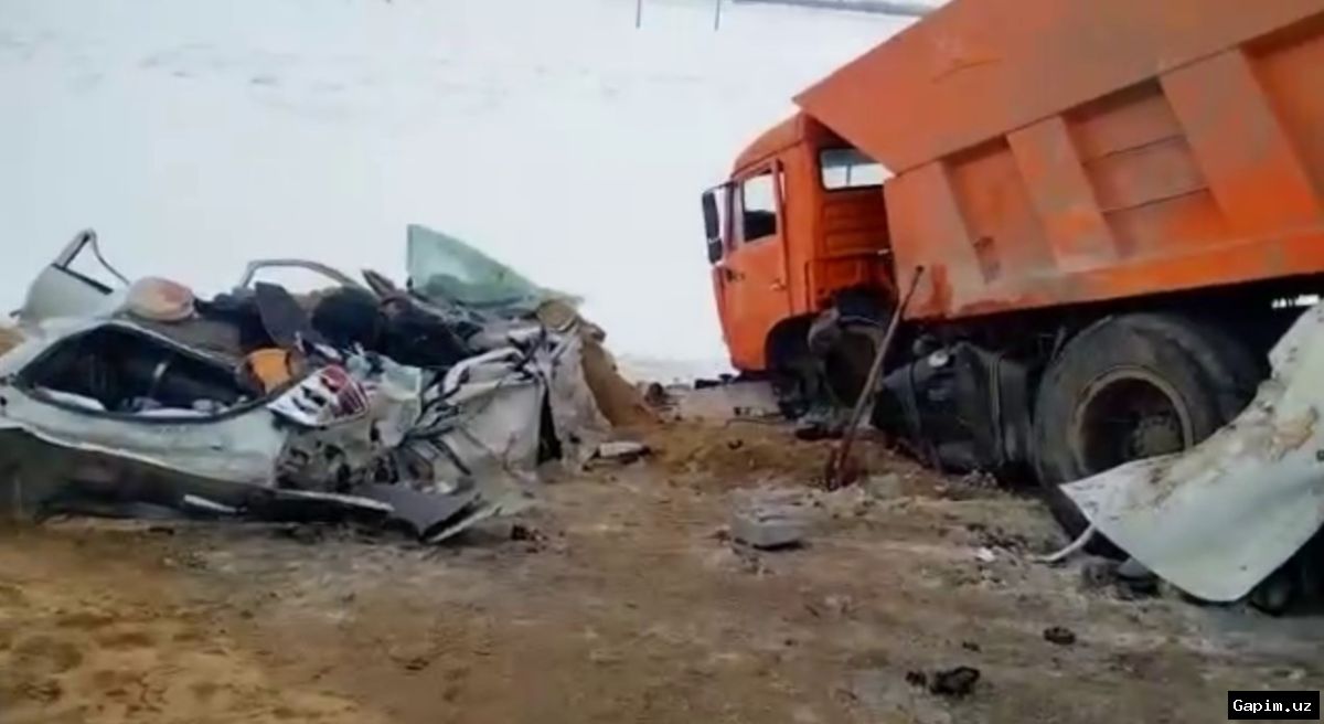 🚛🆘 Truck hits pedestrian in Andijan, killing him on the spot