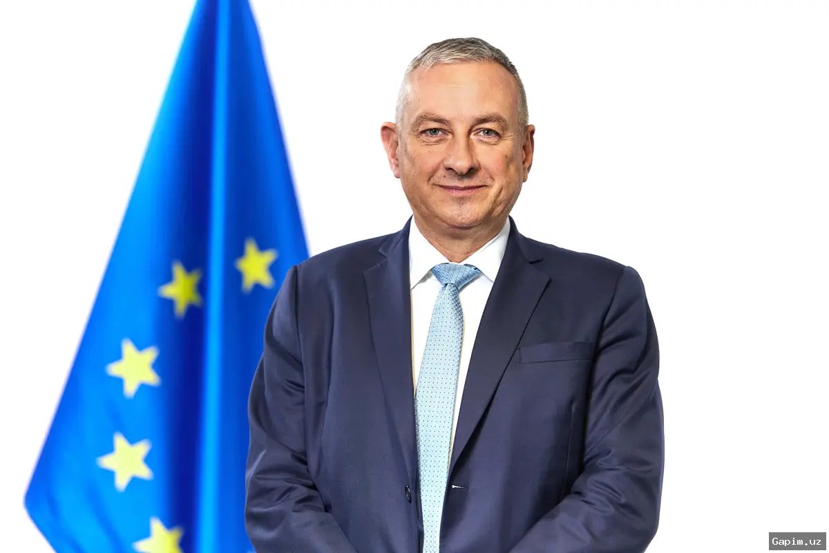 🌍🚨 Комиссар ЕС по миграции: 'Путин — ключевой фактор миграции в Европу'