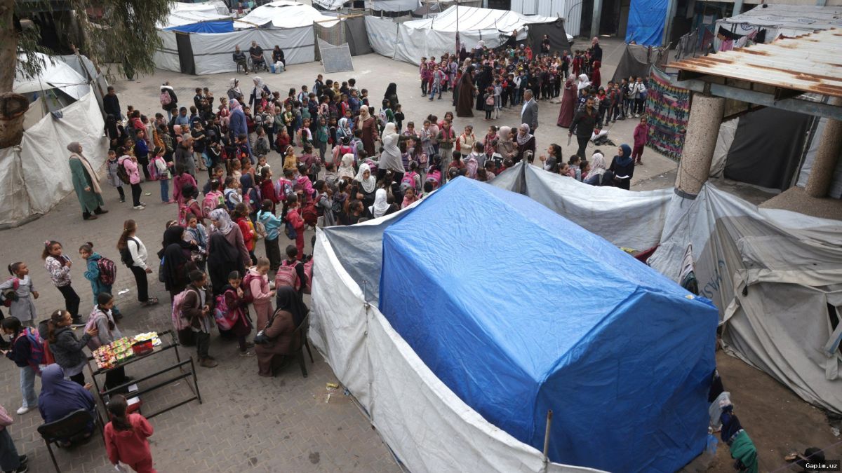 🏕️📚 In Gaza's Ruined City: Children's Education in Tents