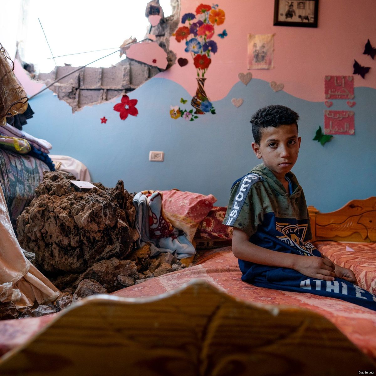 💣😔 Bombs and Government Oppression: How Iran's Mental Health is Under Siege