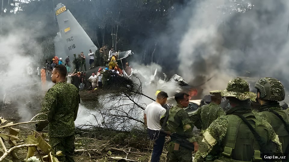✈️💀 Colombian Air Force Plane Crashes, Killing at Least 66