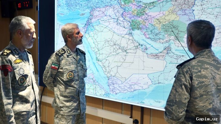 ⚔️💥 Iran's Military Strategy in Conflict with Israel and US: A Fight for Survival on Its Own Terms