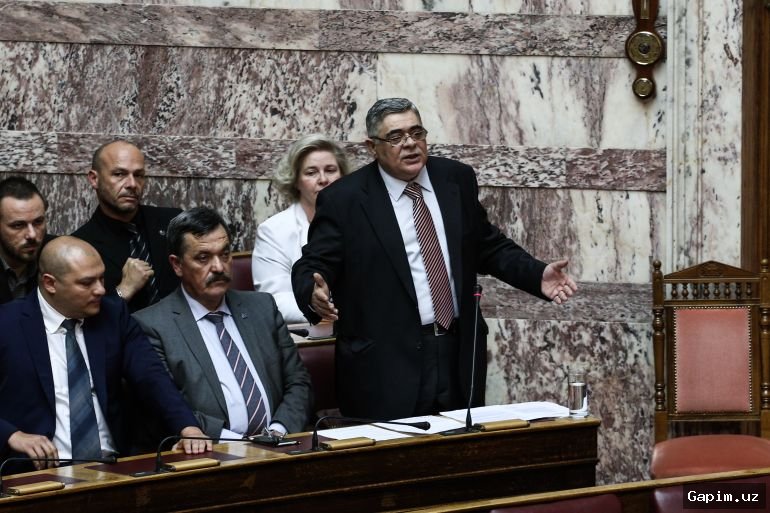 ⚖️🏛️ Gretsiyada o‘ng qanot partiyasi rahbarlarining jinoiy tashkilot boshqargani uchun jazolanishi tasdiqlandi