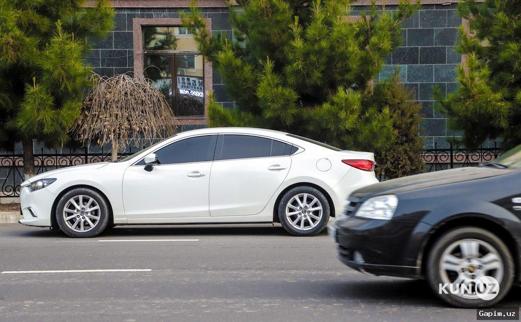🚗💸 Avtomobil oynalarini qoraytirish narxi 412 ming so‘mga tushgani haqidagi xabarlar yolg‘on