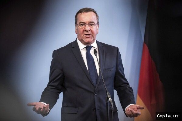 🌏🤝 German Defense Minister's Asia-Pacific Tour Highlights Order Crisis and Push for 'Middle Power' Alliance