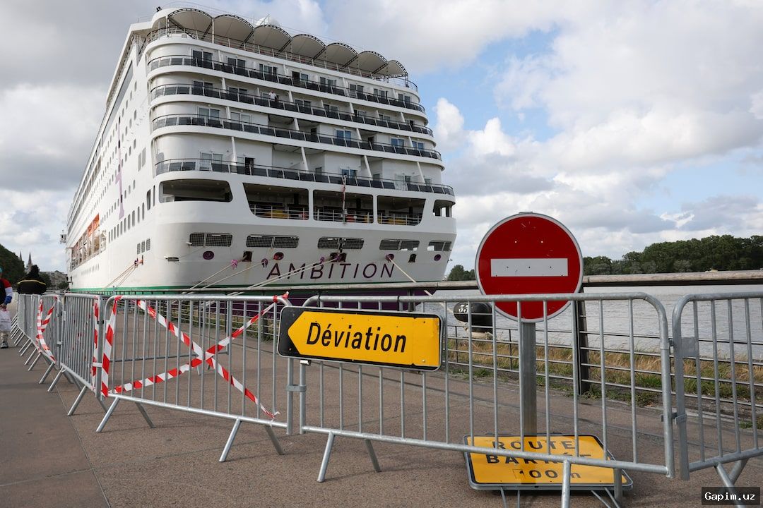 🛳️🤢 Bordo portida Britaniya kruiz kemasiga tushish taqiqi: yo'lovchilar orasida oshqozon kasalligi tarqaldi