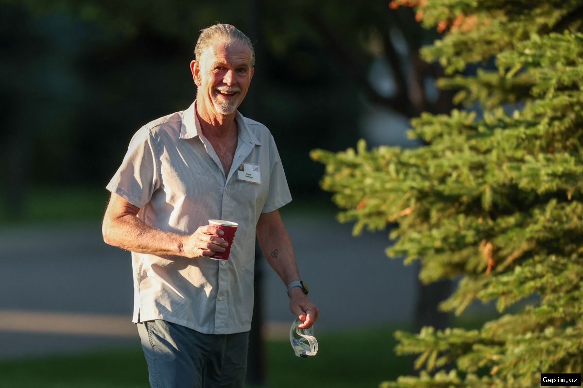 🎬🚀 Сооснователь Netflix Рид Хастингс покидает компанию