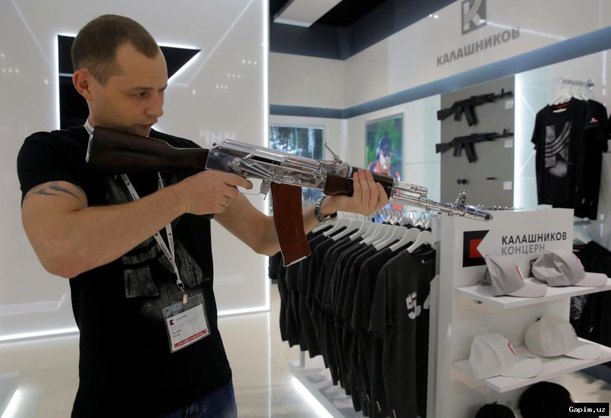 🔫⚖️ Kamchik dovonidagi do'konga miltiq bilan bostirib kirgan erkak 4 yil 3 oyga qamaldi